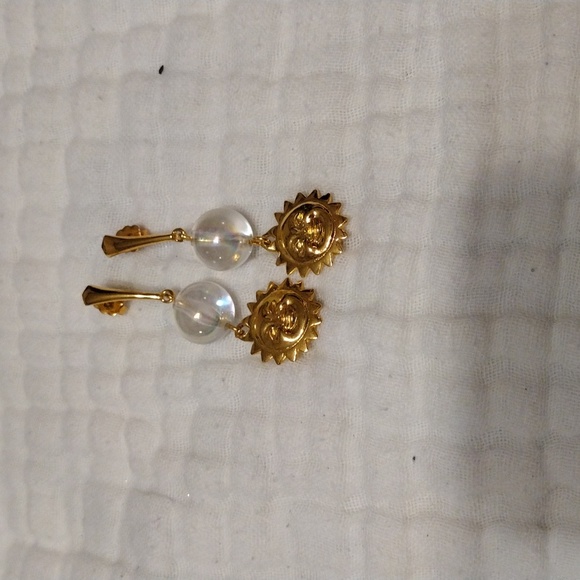 Vintage Avon from before 2000, earrings smiling sun with clear beads. - Picture 2 of 3